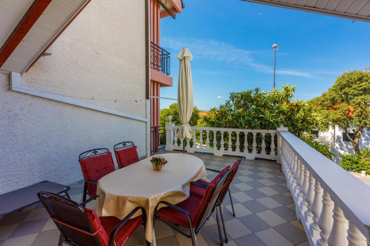 Apartmani Visnja Цриквеница Экстерьер фото